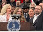 Abigail Spanberger devient la première femme gouverneur de VA, honorant l'histoire et la diversité dans son discours inaugural