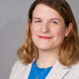 Évincé suite à l'interdiction militaire trans de Trump, le colonel à la retraite de la Force spatiale Bree Fram lance sa candidature au Congrès