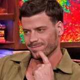 Rivalité houleuse : Voici tout le thé de François Arnaud sur WWHL