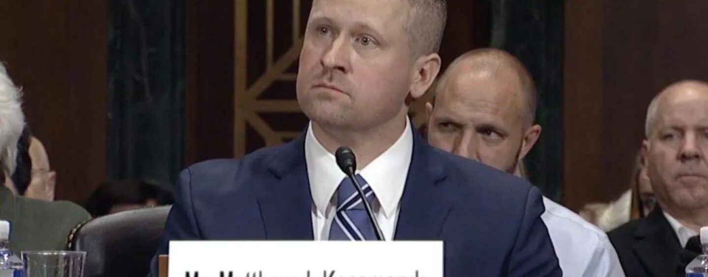 Un juge fédéral du Texas nommé par Trump déclare que la traînée est comme un blackface