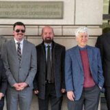 Des juges sceptiques interrogent les avocats du gouvernement Trump sur la logique d’un « processus dénué de sens » en matière d’interdiction militaire des trans