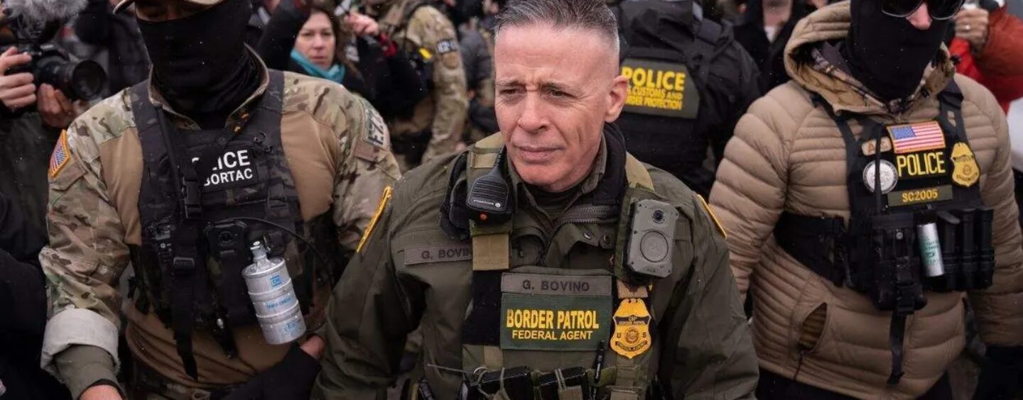 Le chef de la patrouille frontalière Greg Bovino et certains de ses agents masqués quitteront Minneapolis