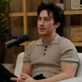 Hudson Williams dit que lui et Connor Storrie ont brisé la glace en ne portant rien d'autre qu'une chaussette