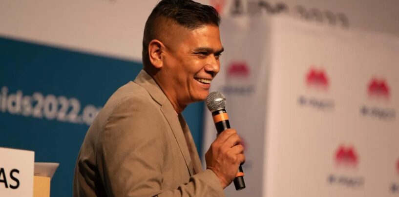 Rencontrez l'activiste qui veut que les personnes vivant avec le VIH sachent qu'elles sont toujours sexy