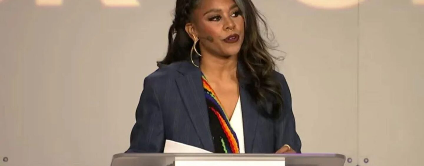 « Nous assurons notre sécurité » : des milliers de militants et d'organisateurs LGBTQ+ se sont rassemblés à Washington pour l'égalité