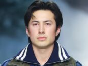 Hudson Williams pose dans un string rouge en dentelle lors d'une nouvelle séance photo épicée