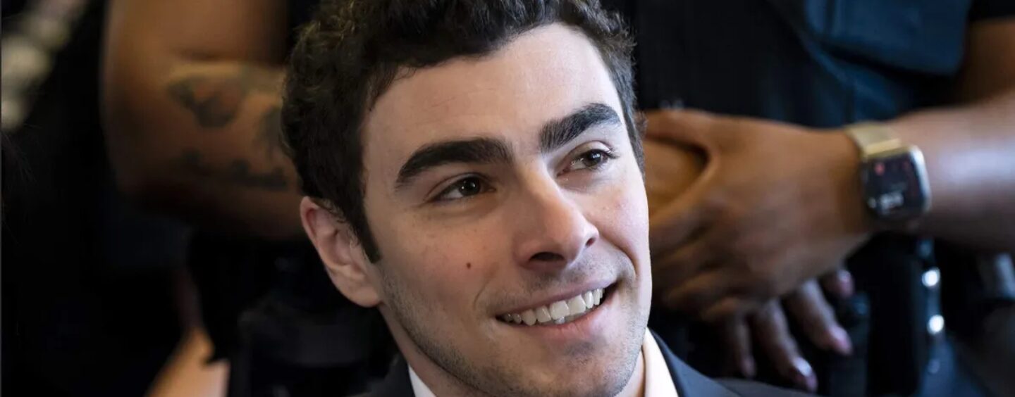 Un homme utilise un coupe-pizza et un rêve pour tenter de faire sortir Luigi Mangione de prison