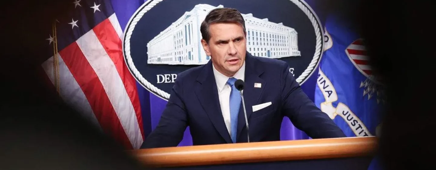 Le DOJ publie 3 millions de pages de fichiers Epstein, contenant 180 000 images et 2 000 vidéos