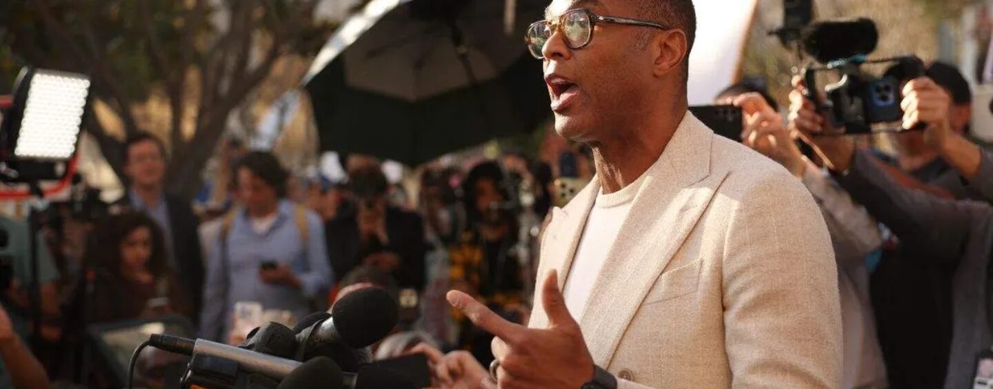 Don Lemon provocant dans ses premiers commentaires après son arrestation et sa libération de détention fédérale