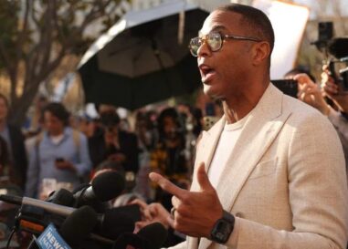 Don Lemon provocant dans ses premiers commentaires après son arrestation et sa libération de détention fédérale