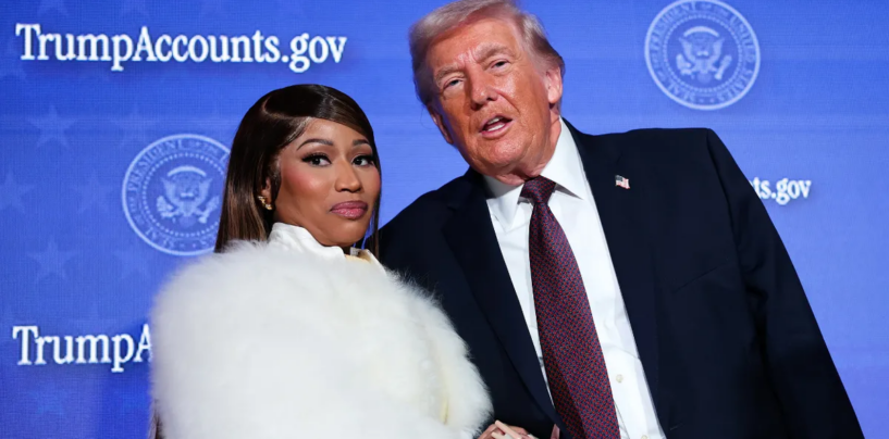 Nicki Minaj donne du rouge aux fans LGBTQ+ alors que les Grammys applaudissent son absence