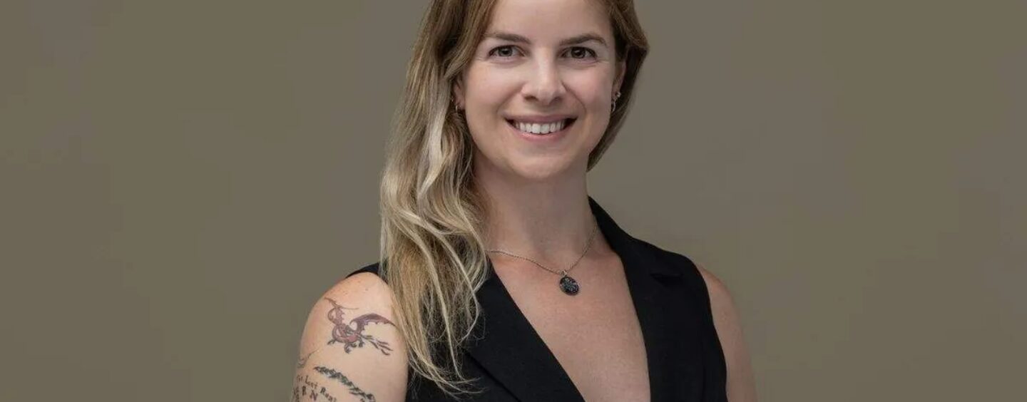 Le service de cette vétéran transgenre de la Force spatiale n'a pas pris fin lorsque l'armée de Trump l'a expulsée