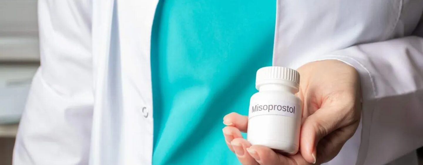 Un médecin californien est le premier à faire face à un procès en vertu de l'interdiction des pilules abortives par les chasseurs de primes du Texas