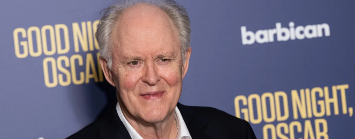 John Lithgow dénonce la transphobie de JK Rowling et défend son rôle de Dumbledore