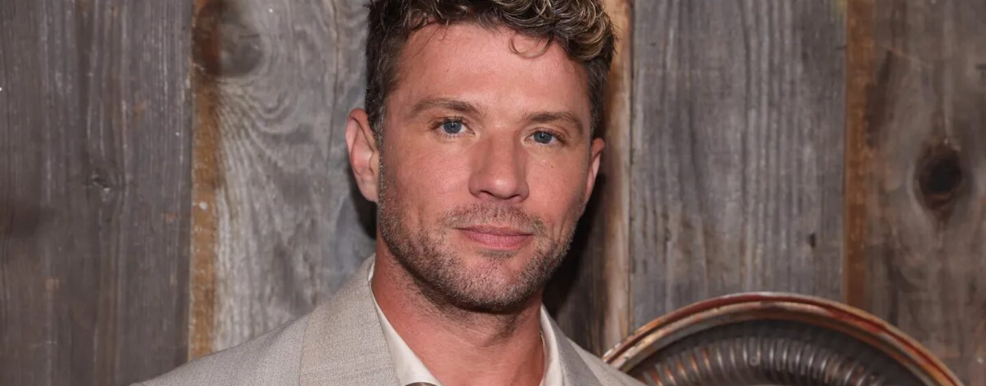 Ryan Phillippe se déshabille et montre son corps sur une photo sexy
