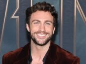 Aaron Taylor-Johnson se déshabille et montre son corps sexy dans un nouveau film