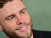 L'olympien gay Gus Kenworthy envoie un message « F**k ICE » imbibé d'urine au DHS