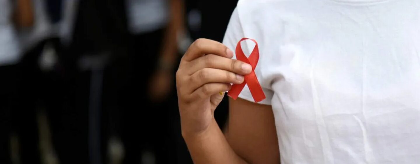 Les Noirs américains sont criminalisés de manière disproportionnée parce qu’ils vivent avec le VIH. Voici comment