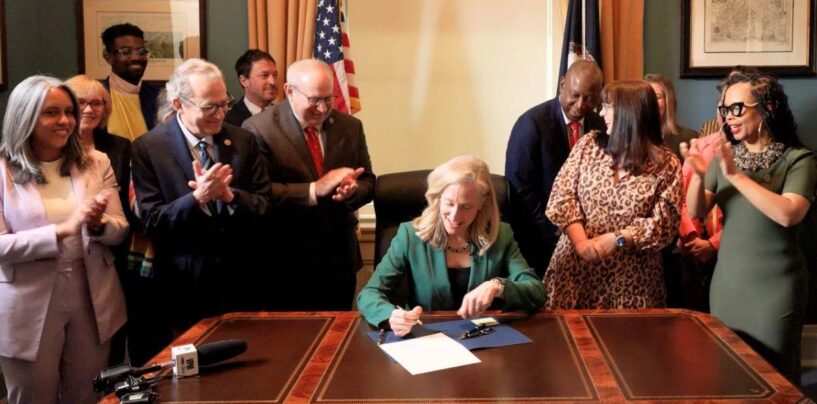 La gouverneure de Virginie, Abigail Spanberger, envoie aux électeurs des amendements sur l'égalité du mariage et le droit à l'avortement