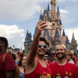 Gay Days Orlando annulé, en raison des pertes de sponsors et des pressions croissantes sur les rassemblements LGBTQ+