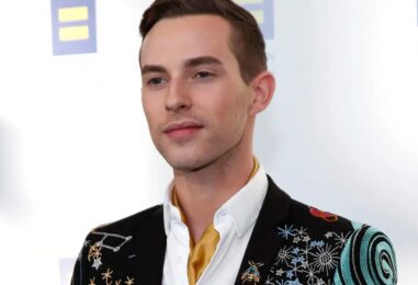 Adam Rippon parle des branchements du village olympique – et de son vol de préservatif