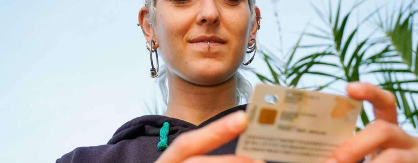 L'Indiana interdit discrètement aux résidents trans de changer les marqueurs de genre sur les pièces d'identité