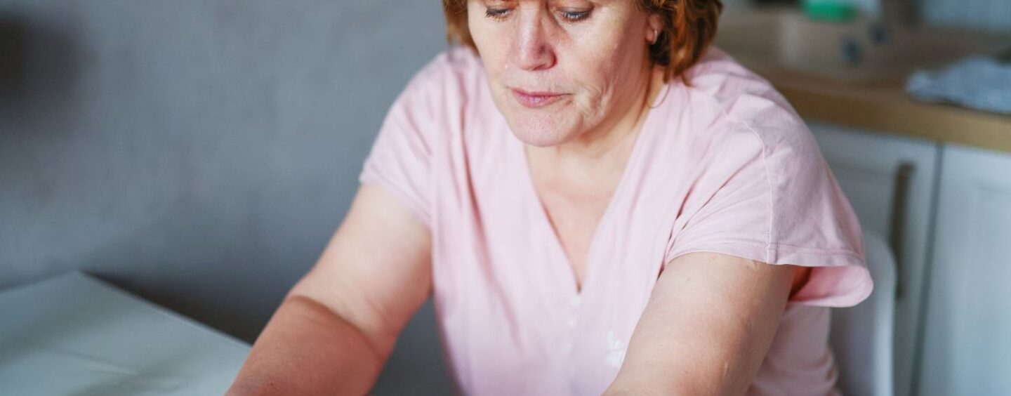 À partir de 65 ans, dites adieu à l’alcool : l’avertissement choc d’un éminent neurologue