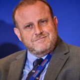 D'anciens responsables du Département d'État préviennent que le candidat raciste de Trump pourrait démanteler la protection des droits humains à l'ONU