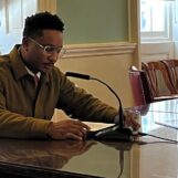 Le conseil municipal de New York propose une résolution s'opposant au retrait du drapeau de la Stonewall Pride