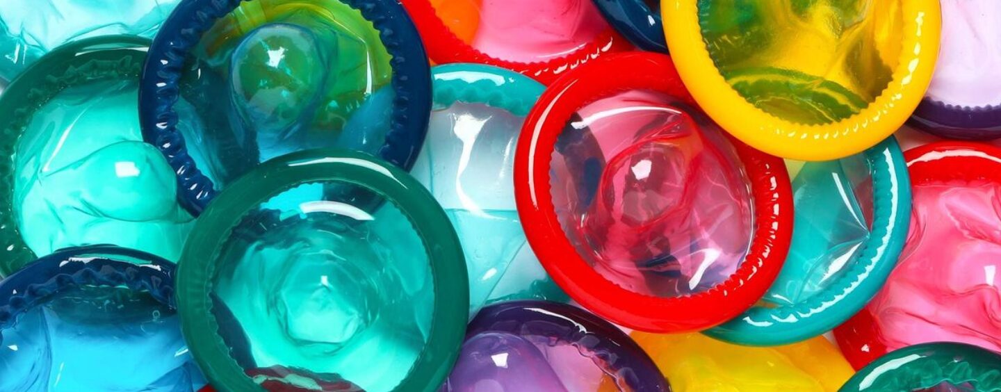 Les athlètes battent le record en utilisant tous les préservatifs du village olympique