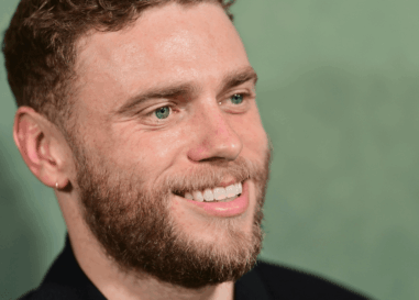 Les projets post-olympiques de Gus Kenworthy ? Une pièce intitulée Sugar Daddy
