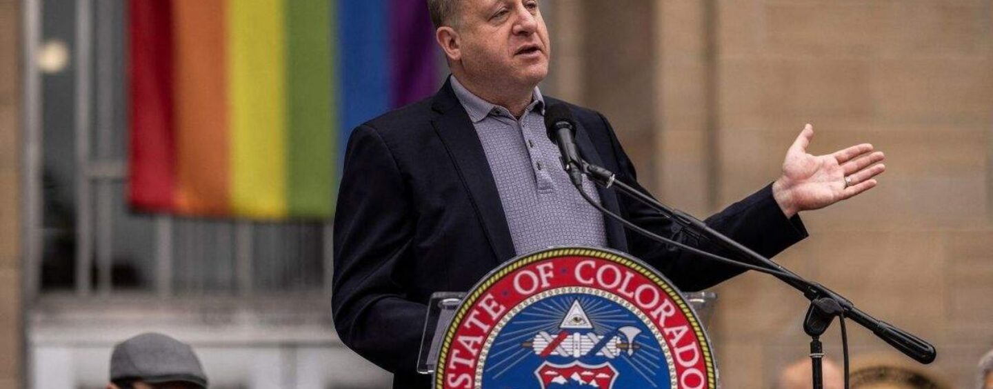 Jared Polis, du Colorado, accueille le snobisme du dîner de Trump à la Maison Blanche par les gouverneurs nationaux : un « insigne d'honneur »