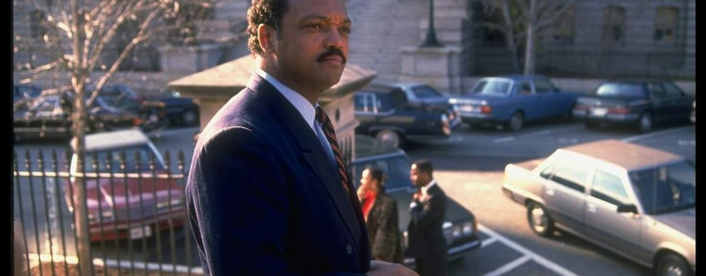 Nous avons partagé un arc-en-ciel avec Jesse Jackson, qui nous a serré la main alors que personne d'autre ne le voulait