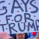 Un partisan gay de MAGA est contrarié par le fait que d'autres hommes homosexuels ne veulent pas coucher avec lui et Internet hurle