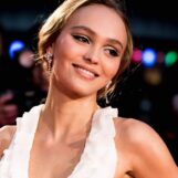 Lily-Rose Depp et sa petite amie 070 Shake prouvent qu'elles sont toujours aussi fortes avec des photos remplies de PDA