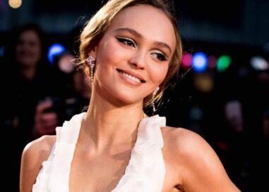 Lily-Rose Depp et sa petite amie 070 Shake prouvent qu'elles sont toujours aussi fortes avec des photos remplies de PDA