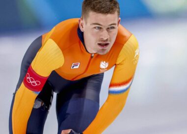 Le butin accumulé du patineur de vitesse olympique rend les gays obsédés
