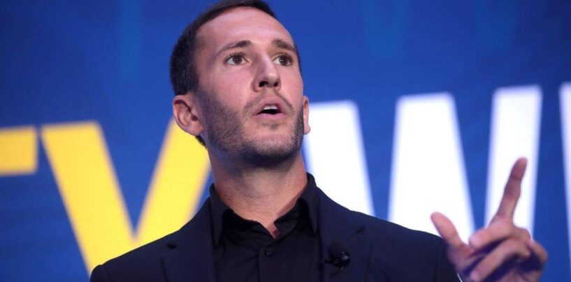 La Heritage Foundation embauche un défenseur conservateur de l'éducation qui est déjà apparu dans des films pour adultes gays