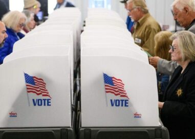 Ce que vantent les républicains du SAVE America Act privera les Américains mariés et LGBTQ+ du droit de vote