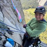 L'ancien ranger de Yosemite, SJ Joslin, poursuit le gouvernement fédéral pour avoir tiré sur un drapeau trans suspendu