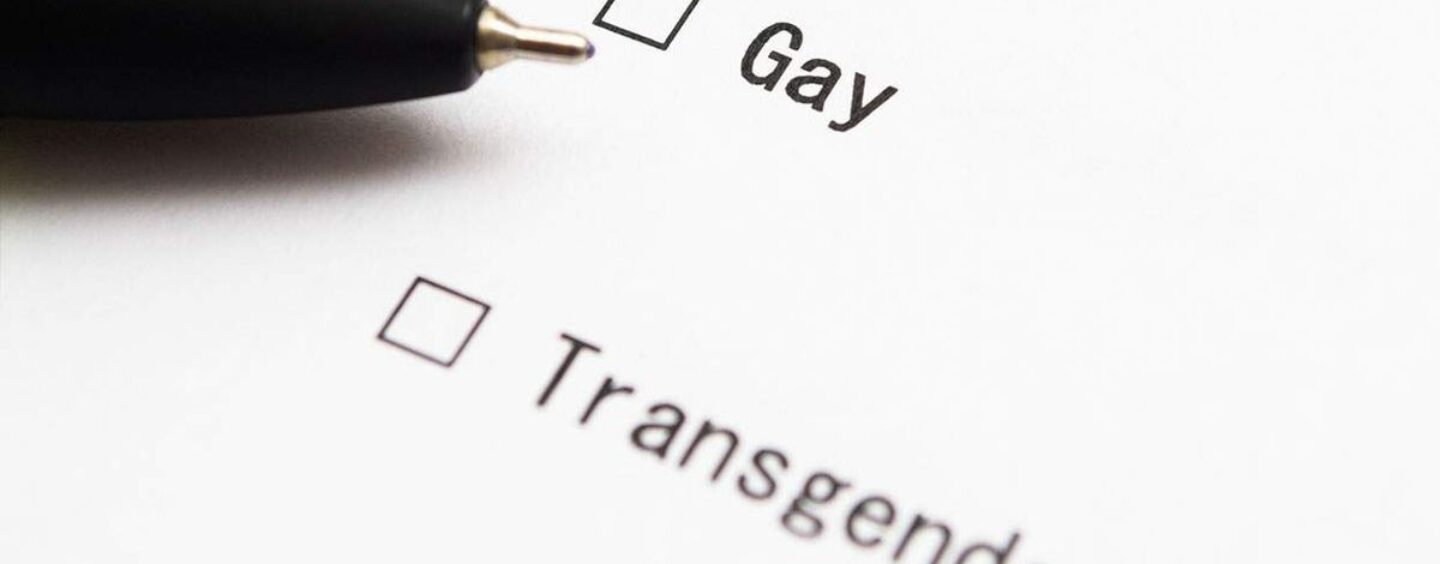 L’administration Trump supprime les questions LGBTQ+ des enquêtes fédérales