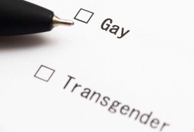 L’administration Trump supprime les questions LGBTQ+ des enquêtes fédérales