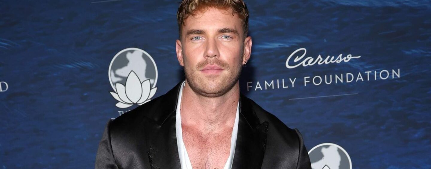 Zane Phillips se propage dans un nouveau clip viral sexy