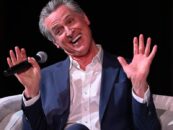 Le gouverneur Gavin Newsom à nouveau critiqué pour ses commentaires sur les athlètes et les pronoms trans