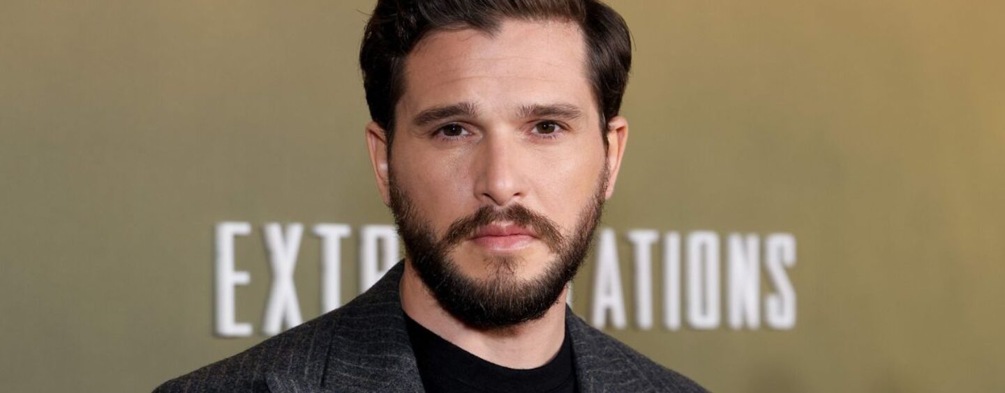 Kit Harington, de l'industrie, se déshabille dans un nouveau selfie sexy au gymnase