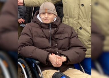 Révoltant : atteint d’un cancer, il est contraint de payer des sièges supplémentaires dans l’avion à cause de son handicap