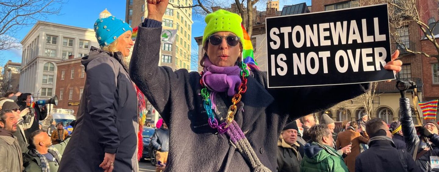 Pour les New-Yorkais, le nouveau drapeau de la fierté de Stonewall n'est que la première étape