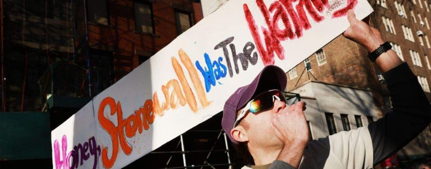 Un activiste gay lance une campagne de caméras pour le monument Stonewall pour surveiller le site du drapeau de la fierté de New York