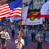 Scouting America accuse l'agence de voyages LGBTQ+ Queer Scout de violation de marque