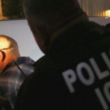 Un joueur professionnel gay détenu par l'ICE craint d'être expulsé du Maryland vers le Cameroun